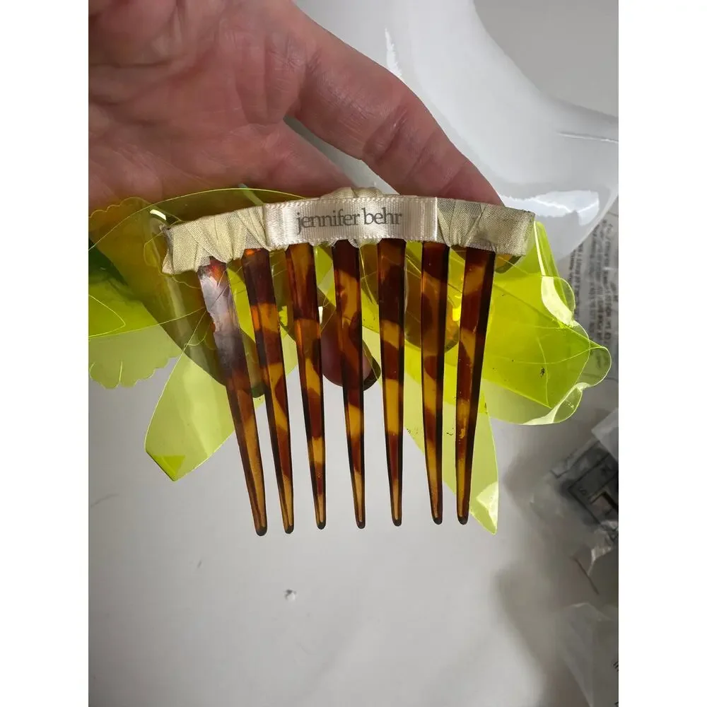 Jennifer Behr NWOT Yellow Lucite Acrylic Petal Statement Hair Comb Runway Rare